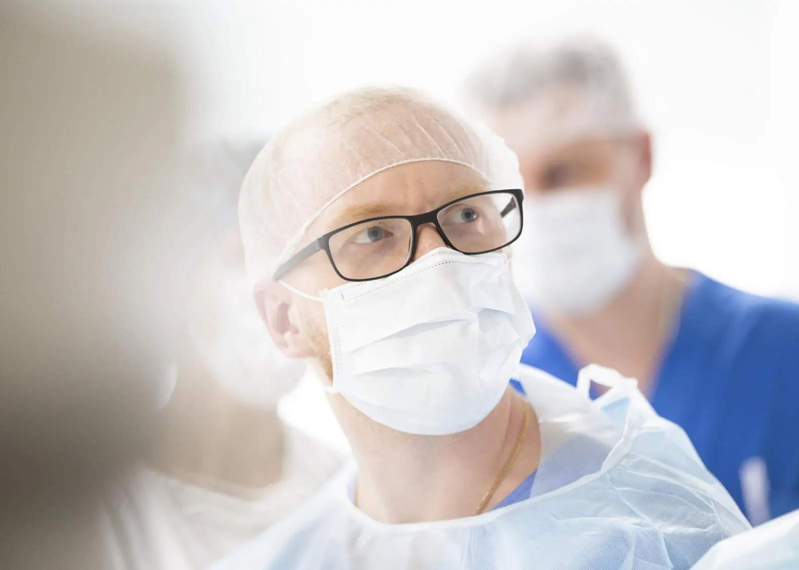 Artem Ershov watching the endoscopic monitor during surgery